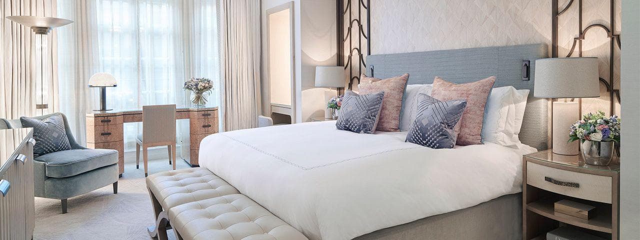Luxury Hotel